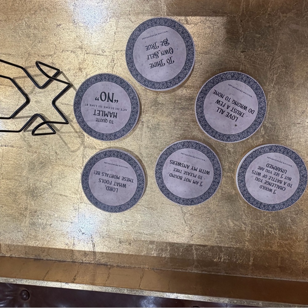 Decorative Coaster Set with Holder with Shakespeare quotes - Picture 2 of 8
